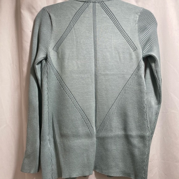 Premise Cardigan - Picture 3 of 4